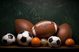 绝了，不满输给巴萨！皇马天才怒踢水杯，自己摔倒，球迷：输不起