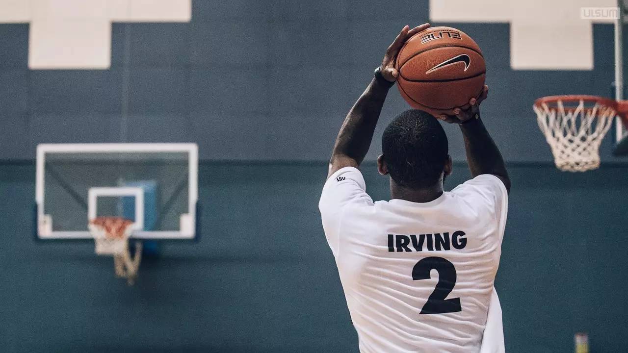 脚步移动与 脚步移动与