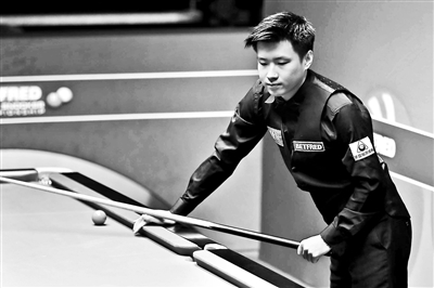 洲步伐的当 洲步伐的当