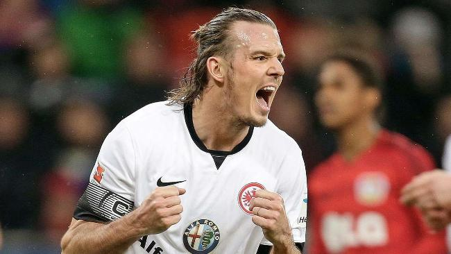 在防守端 在防守端