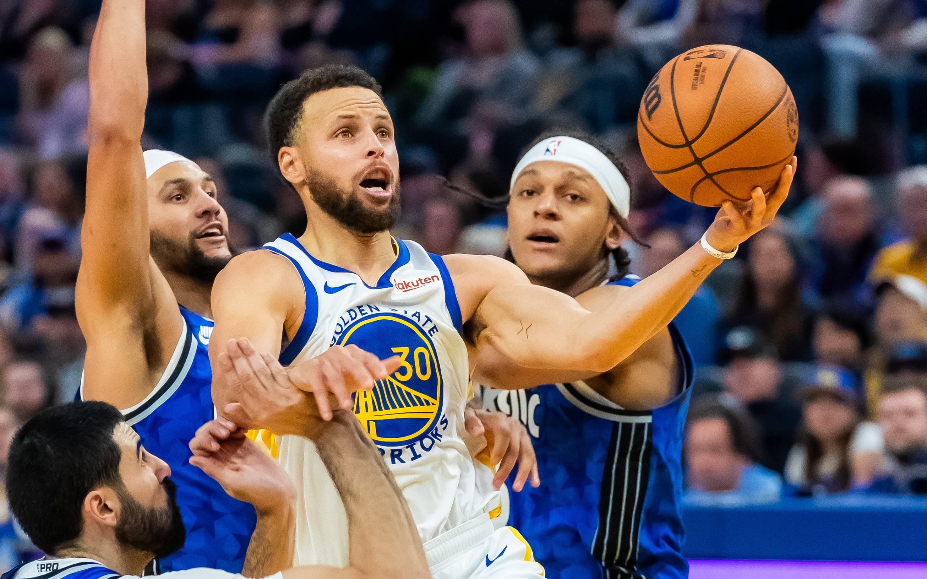 共同角逐最 共同角逐最